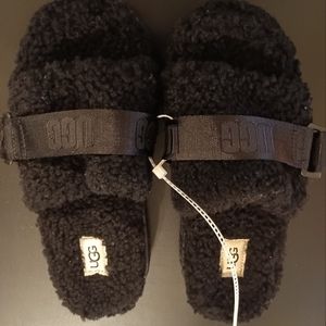 UGG SANDALS